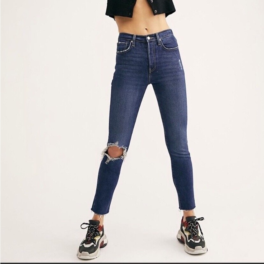 WE THE FREE PEOPLE Stella High Rise Skinny Jeans Size 27 Button Fly Raw Hem